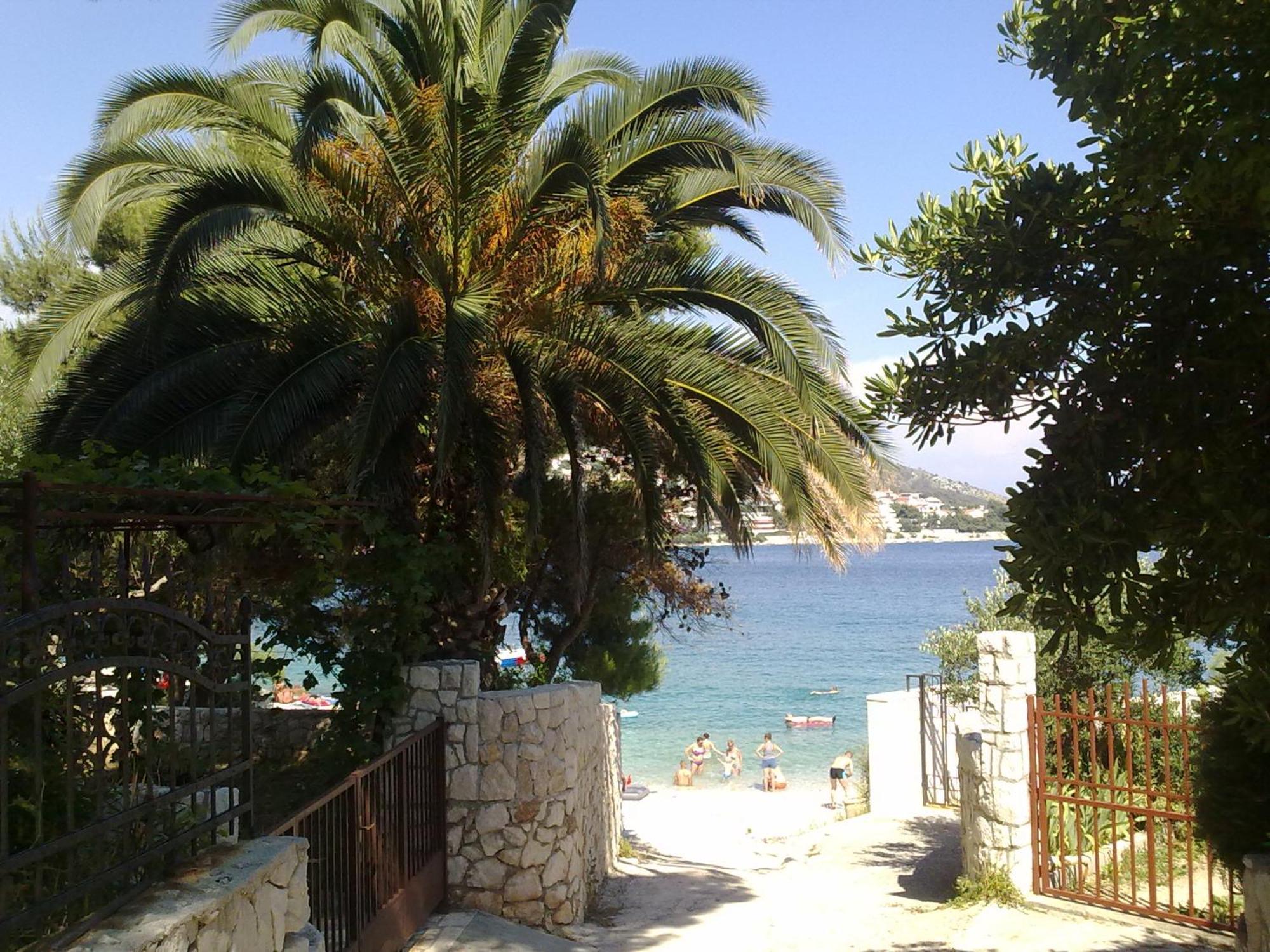 Apartment House Juretic - 50 M From The *