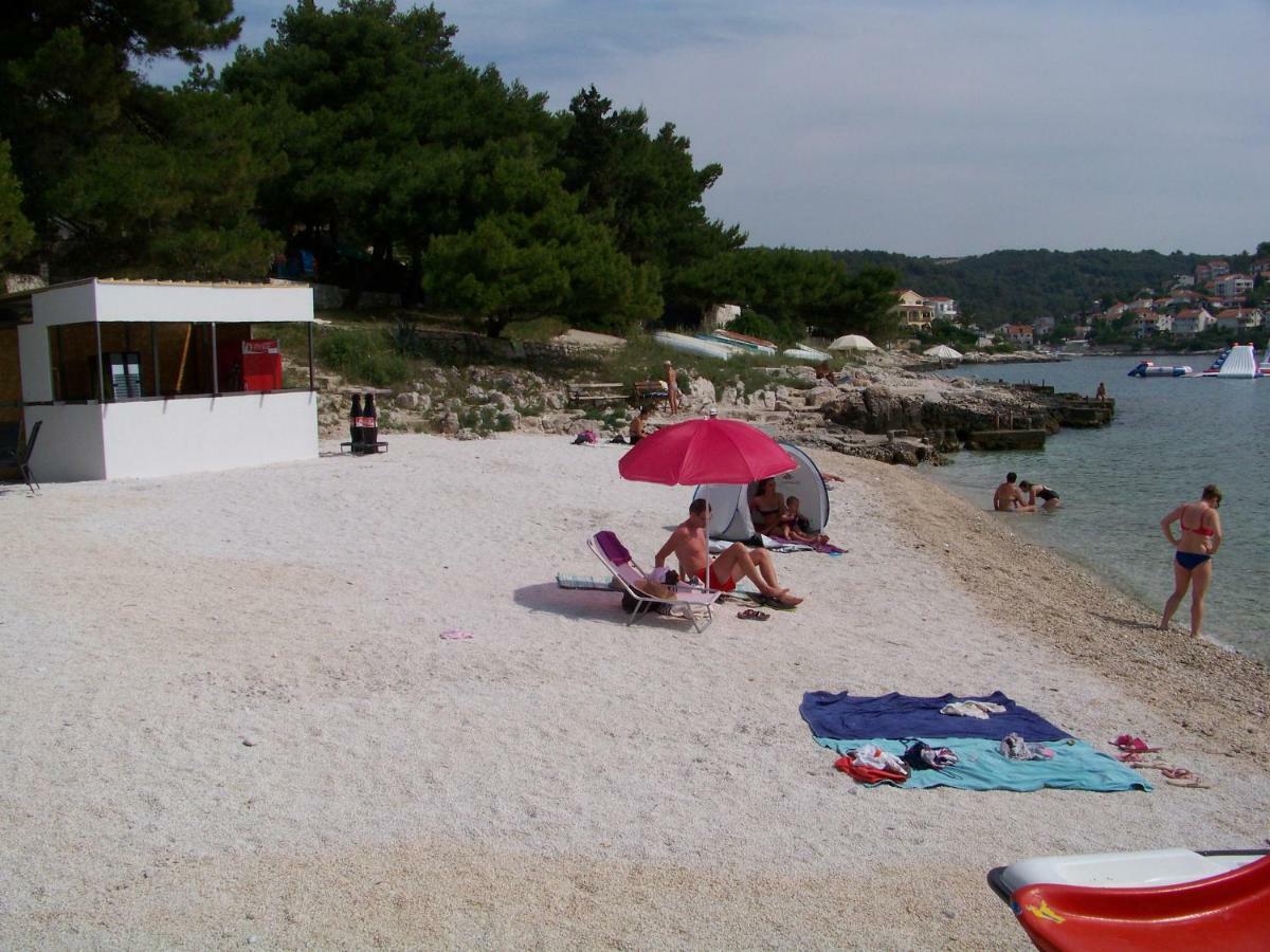 House Juretic - 50 M From The Apartment