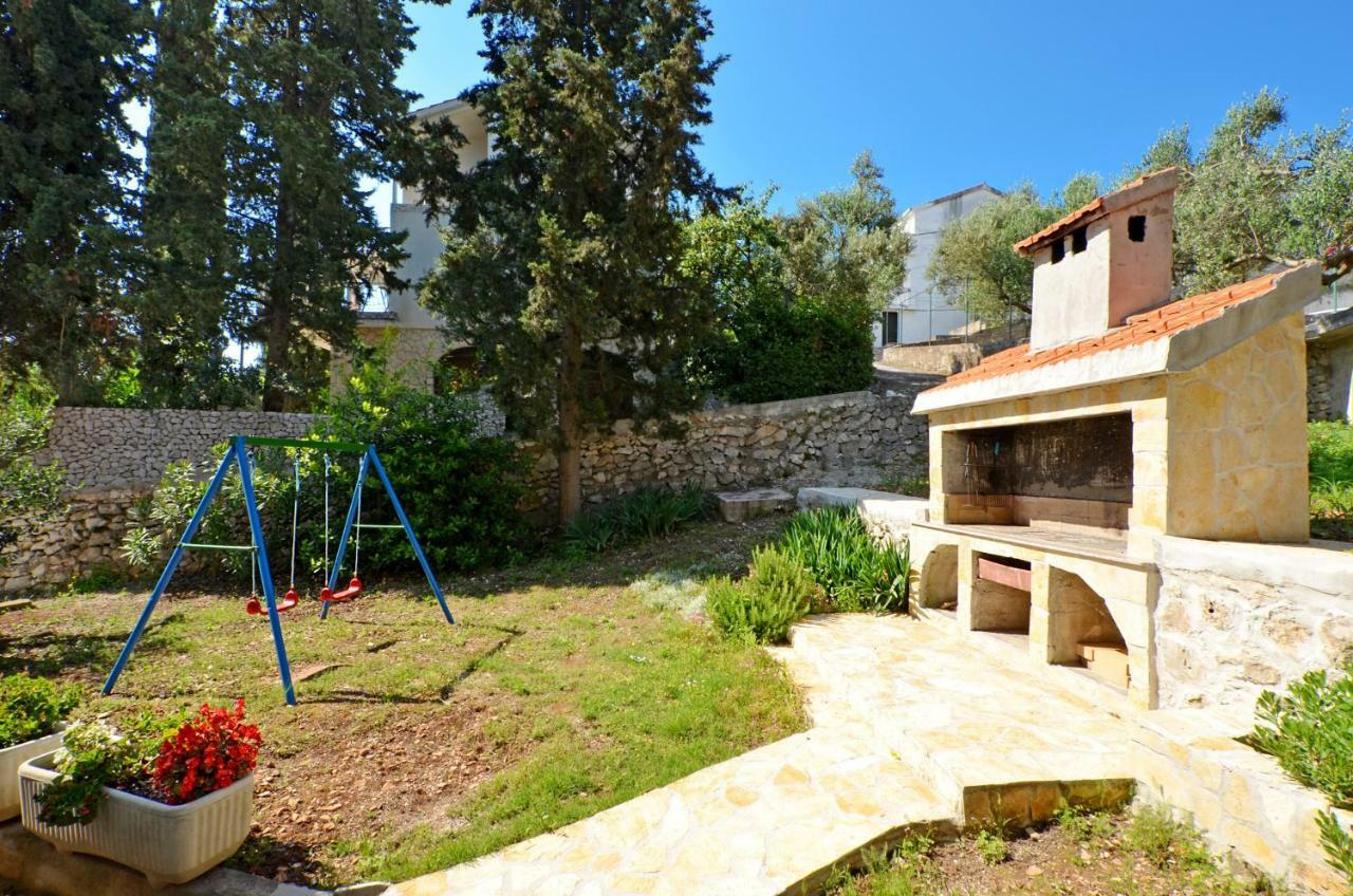 House Juretic - 50 M From The Apartment Trogir