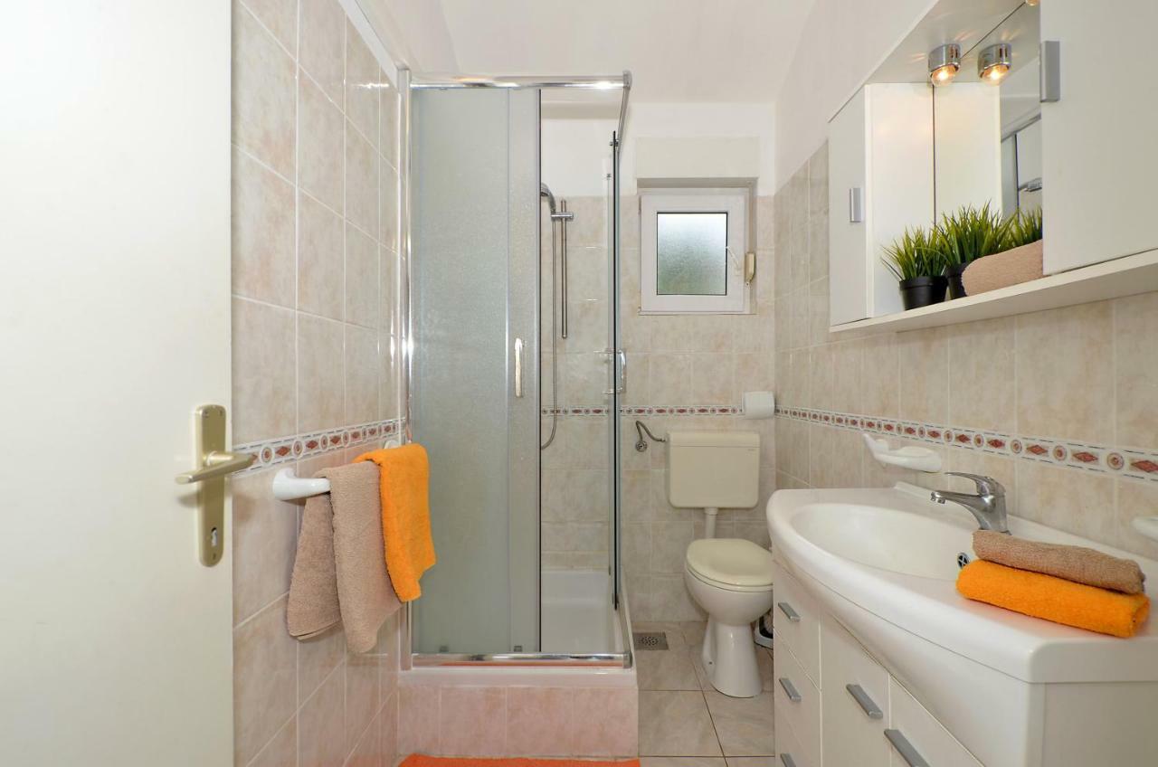 House Juretic - 50 M From The