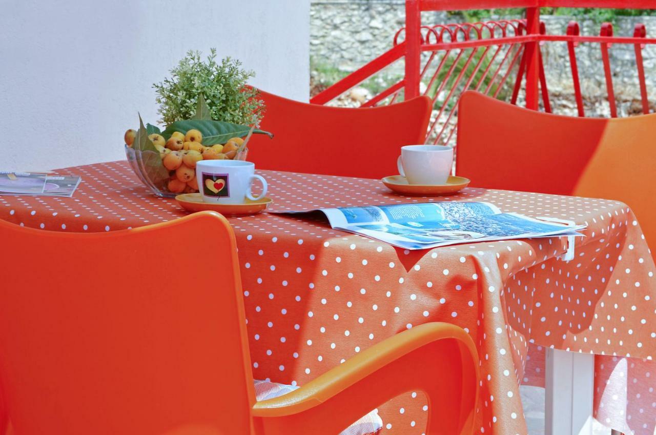 House Juretic - 50 M From The Apartment *
