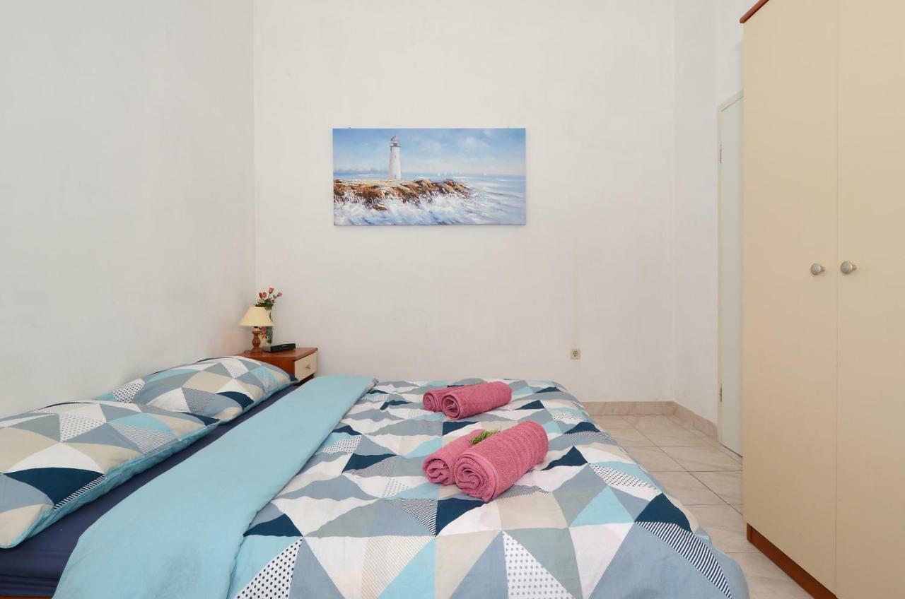 House Juretic - 50 M From The Trogir