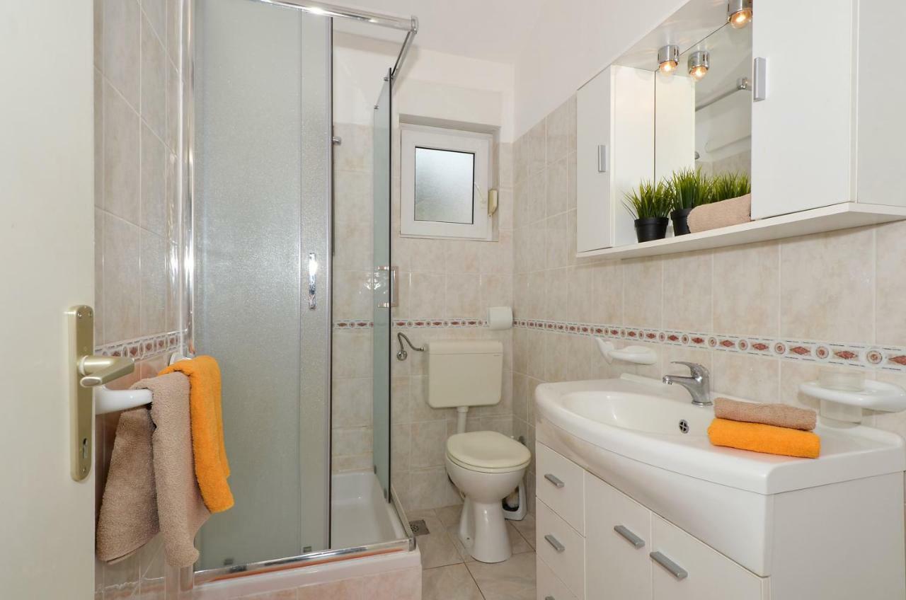 House Juretic - 50 M From The